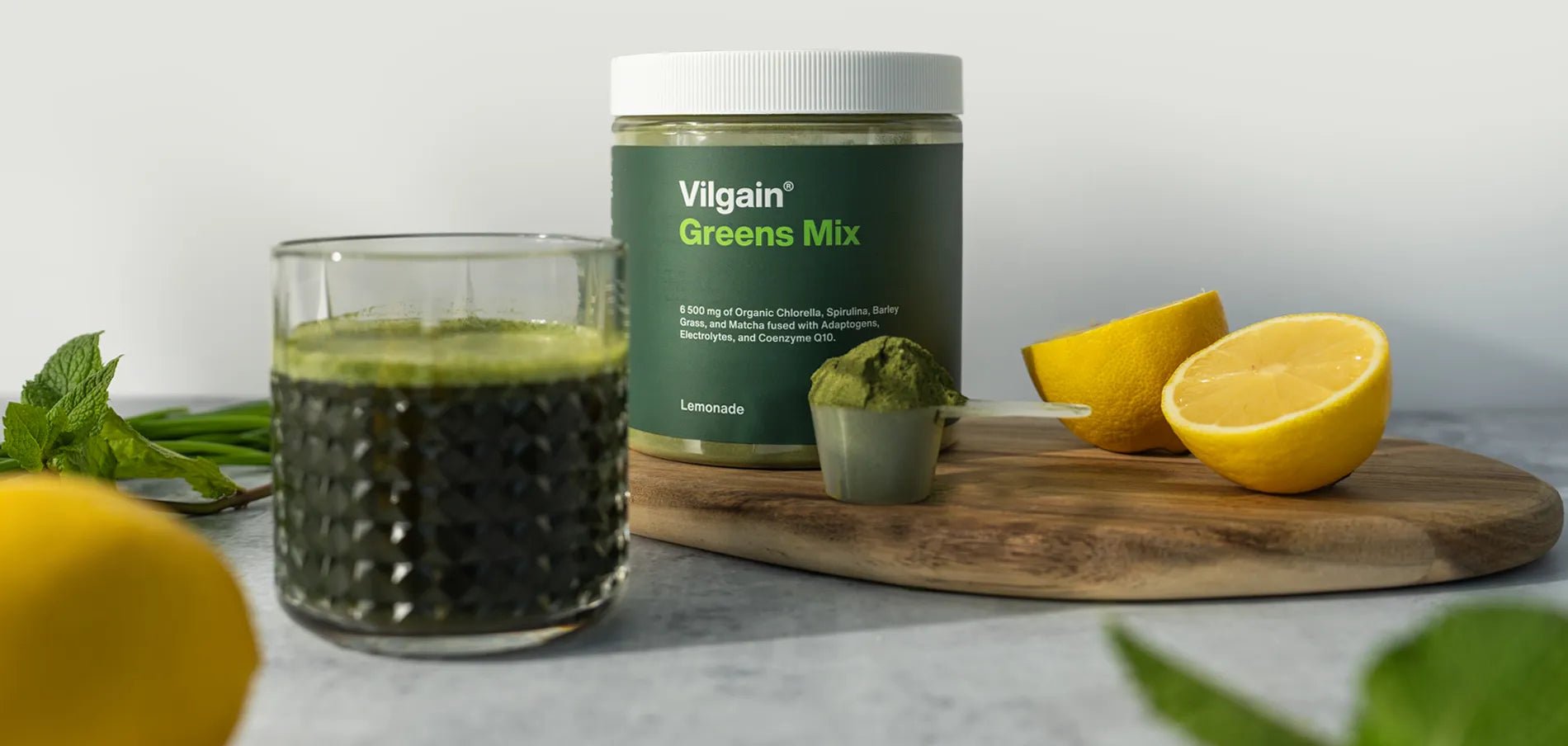 Greens Mix – žaliųjų augalų ir elektrolitų mišinys (300 g) - Realsport.lt