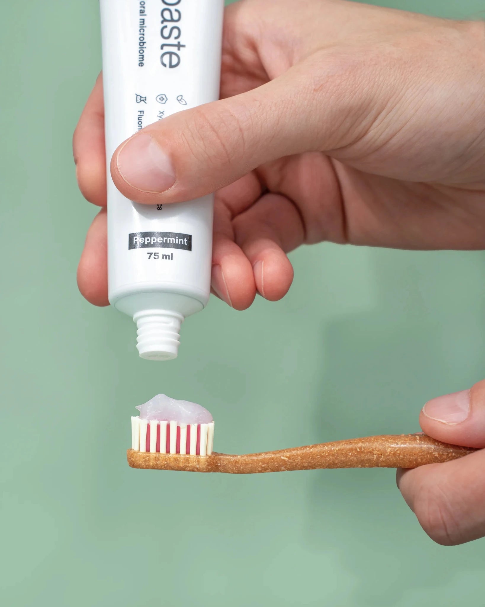 Vilgain Natural Toothpaste – natūrali dantų pasta su postbiotikais (75 ml) - Realsport.lt