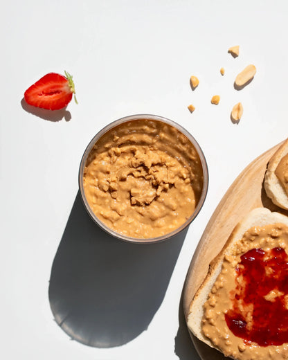 Vilgain Peanut Butter Crunchy – traškus žemės riešutų sviestas 1000 g - Realsport.lt